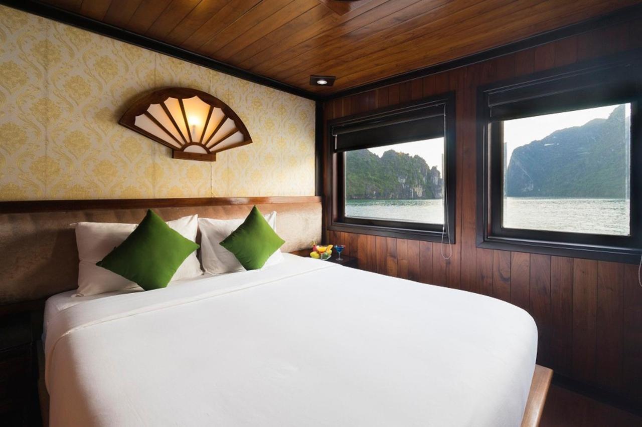 Garden Bay Premium Cruise Hotel Ha Long Eksteriør billede
